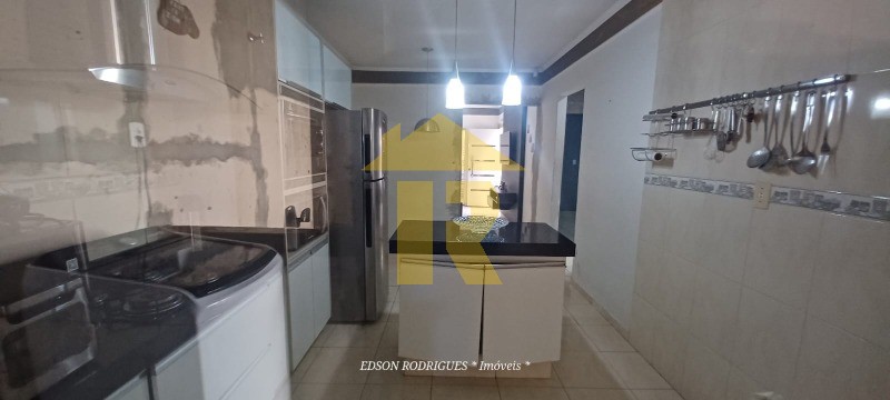 Casa com 3 quartos à venda, 80m² — foto 12 de 34