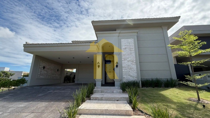Casa de Condomínio com 4 quartos à venda, 305m² — foto 1 de 31