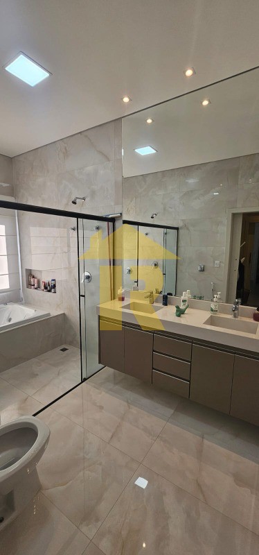 Casa de Condomínio com 3 quartos à venda, 215m² — foto 31 de 32