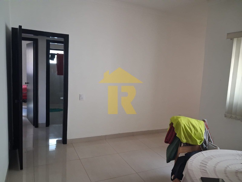 Casa com 3 quartos à venda, 195m² — foto 32 de 40