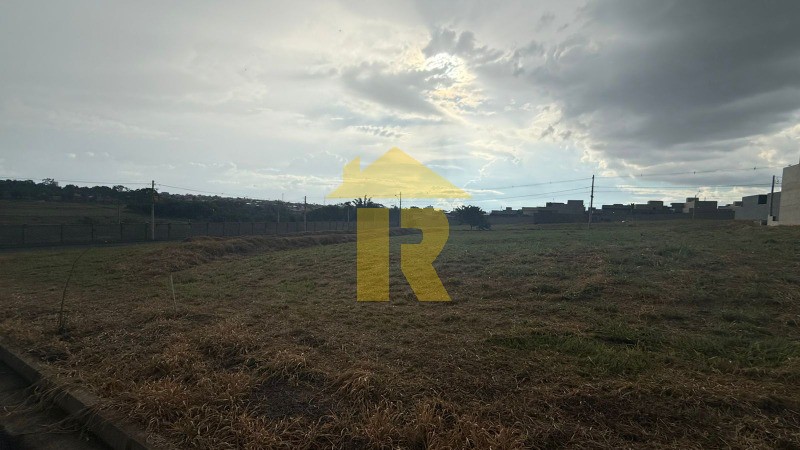 Terreno / Lote / Condomínio  à venda, 300m² — foto 8 de 22