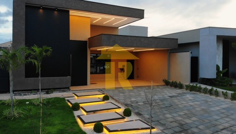 Casa de Condomínio com 3 quartos à venda, 240m² — foto 4 de 32