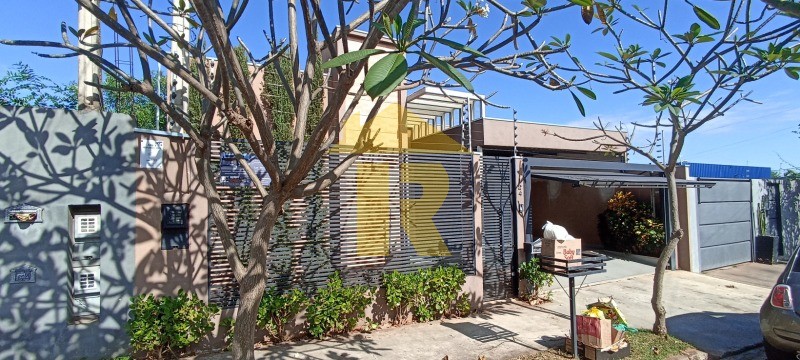 Casa com 2 quartos à venda, 100m² — foto 2 de 25
