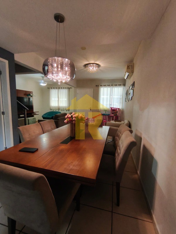 Casa de Condomínio com 3 quartos à venda, 140m² — foto 7 de 28