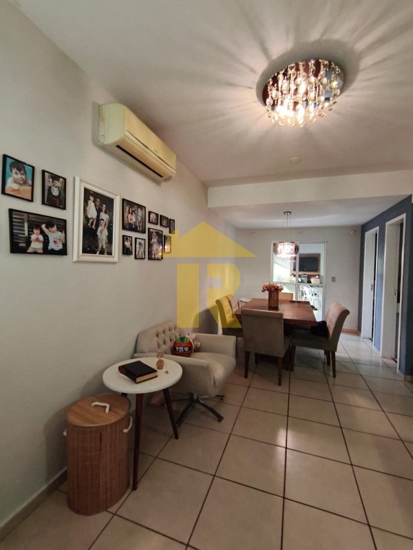 Casa de Condomínio com 3 quartos à venda, 140m² — foto 9 de 28