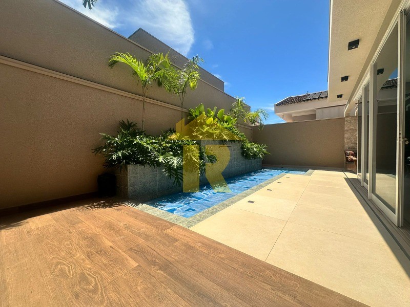 Casa de Condomínio com 3 quartos à venda, 240m² — foto 21 de 39