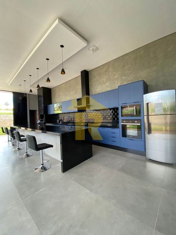 Casa de Condomínio com 4 quartos à venda, 400m² — foto 7 de 31