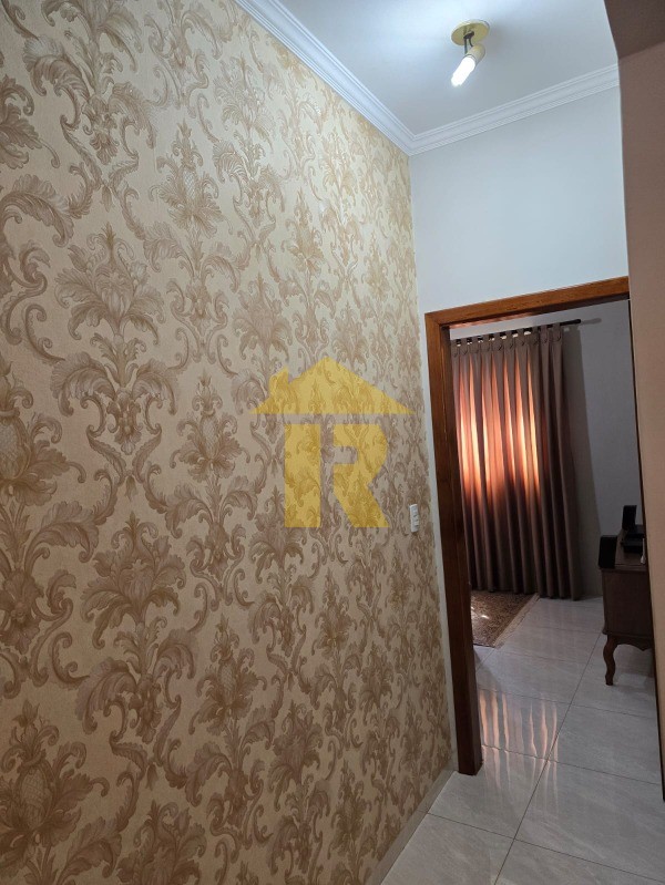 Casa com 3 quartos à venda, 240m² — foto 5 de 35