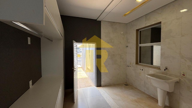 Casa de Condomínio com 4 quartos à venda e aluguel, 400m² — foto 18 de 42