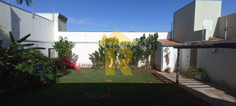 Casa com 2 quartos à venda, 100m² — foto 15 de 25