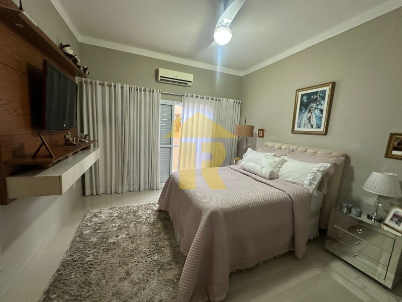 Casa de Condomínio com 3 quartos à venda, 220m² — foto 40 de 48