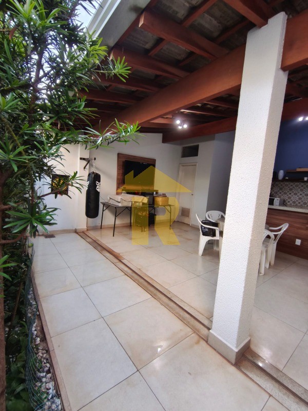 Casa de Condomínio com 3 quartos à venda, 140m² — foto 15 de 28