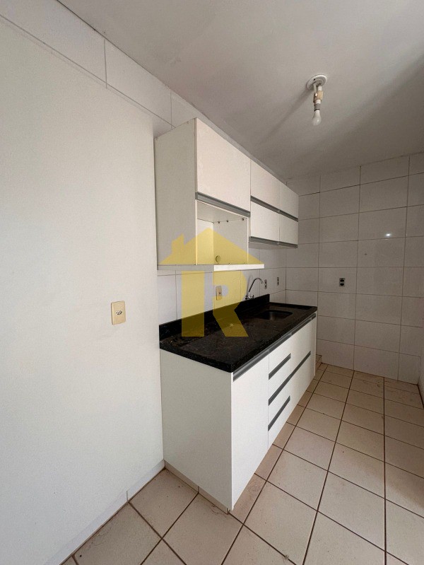 Casa de Condomínio com 3 quartos à venda, 100m² — foto 16 de 32