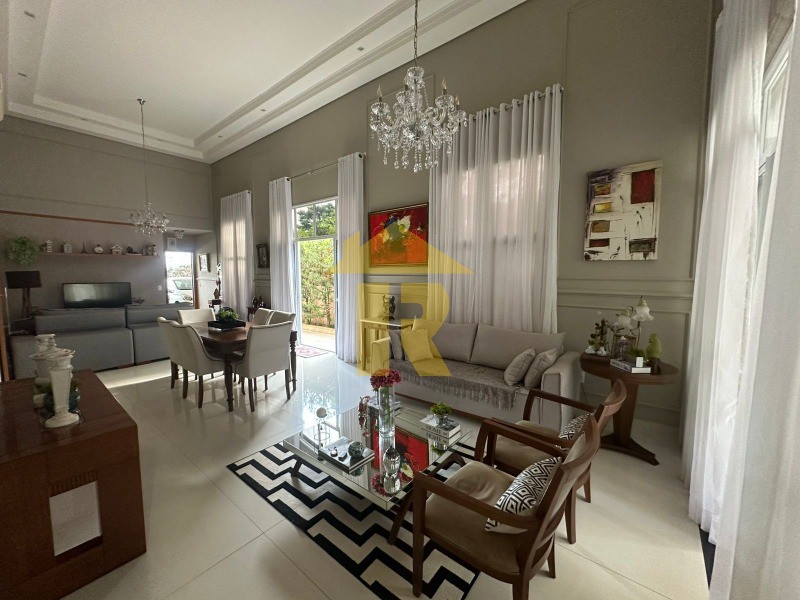 Casa de Condomínio com 3 quartos à venda, 220m² — foto 8 de 48