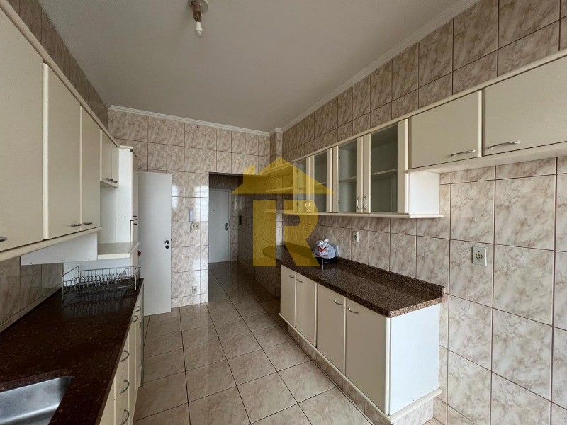 Apartamento com 3 quartos à venda, 198m² — foto 4 de 24
