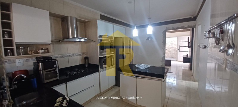 Casa com 3 quartos à venda, 80m² — foto 11 de 34