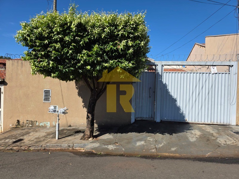 Casa com 2 quartos à venda, 52m² — foto 1 de 20