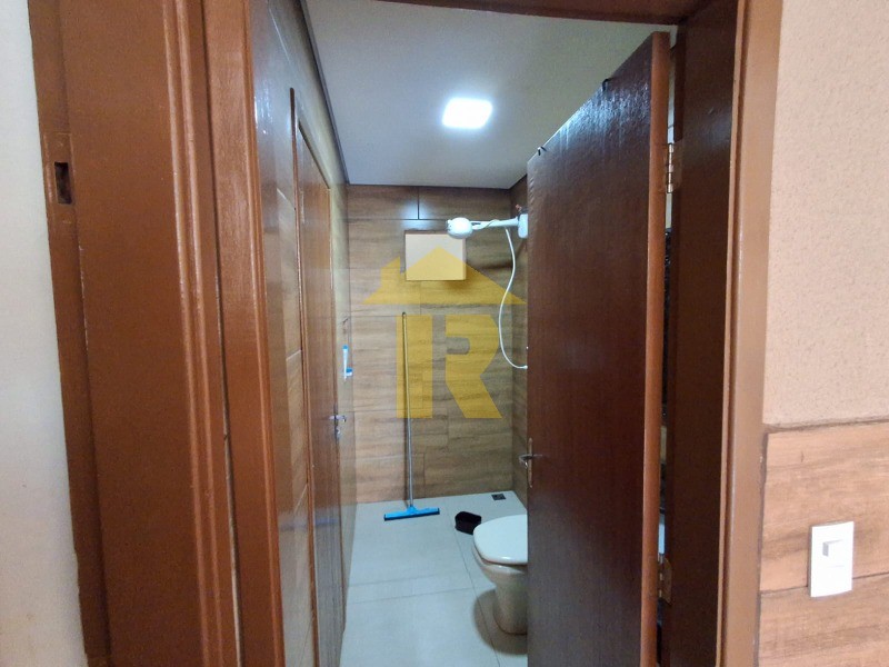 Casa com 3 quartos à venda, 195m² — foto 23 de 40