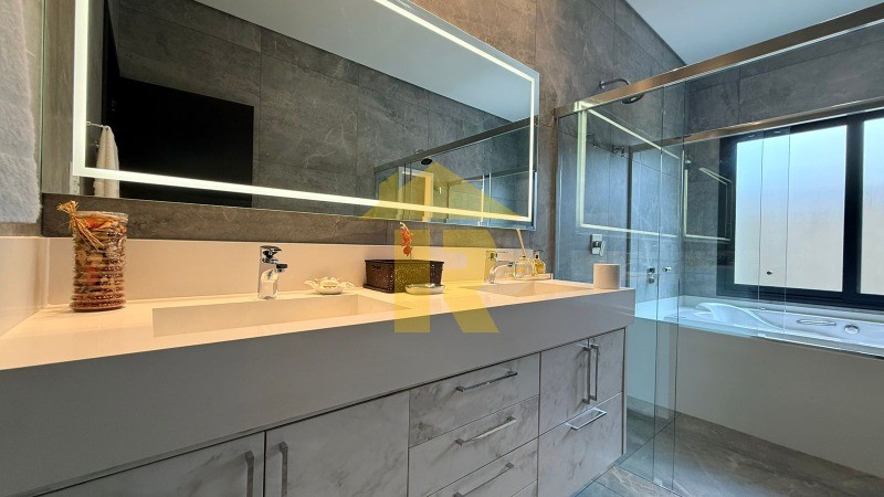 Casa com 3 quartos à venda, 471m² — foto 67 de 68