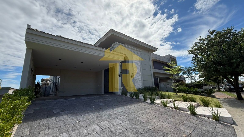 Casa de Condomínio com 4 quartos à venda, 305m² — foto 3 de 31