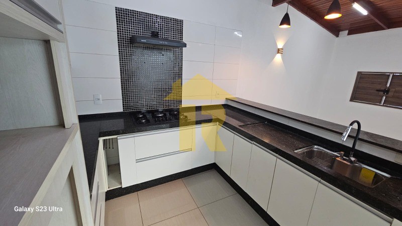 Casa de Condomínio com 2 quartos à venda, 120m² — foto 8 de 44