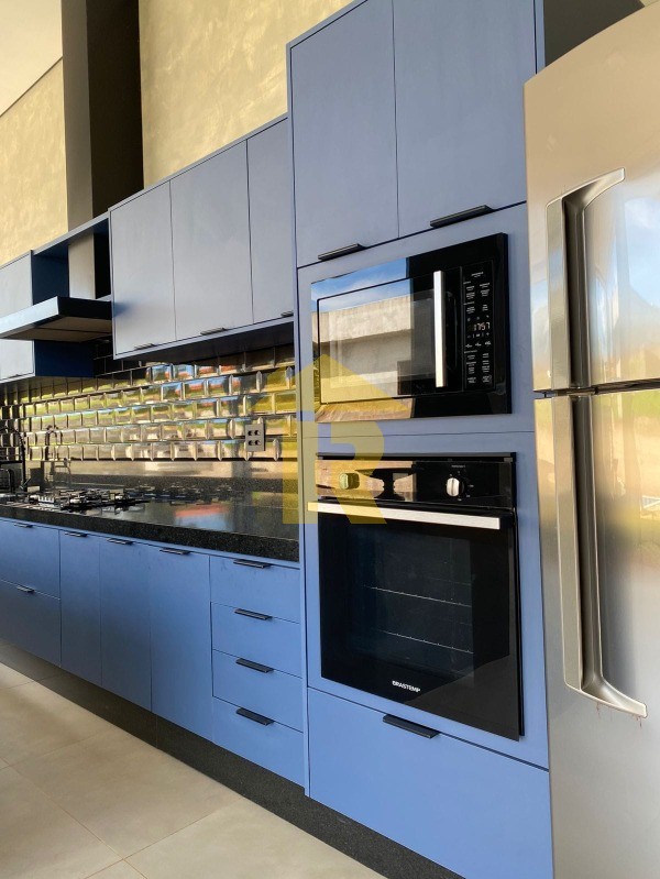 Casa de Condomínio com 4 quartos à venda, 400m² — foto 8 de 31