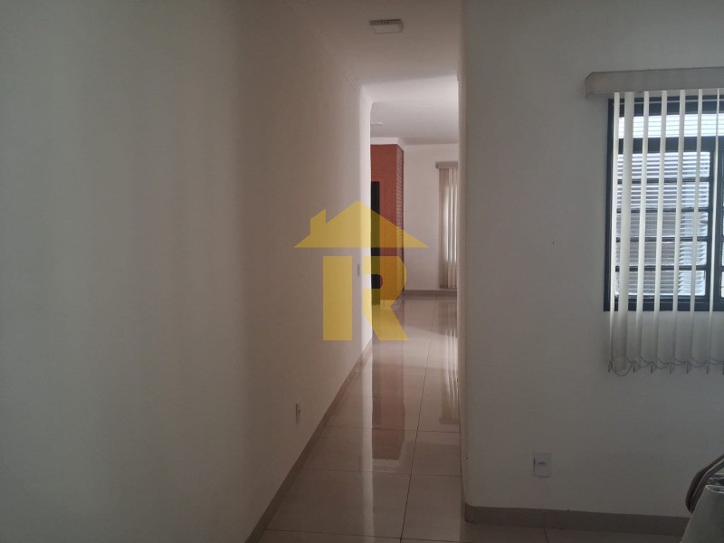 Casa com 3 quartos à venda, 195m² — foto 33 de 40