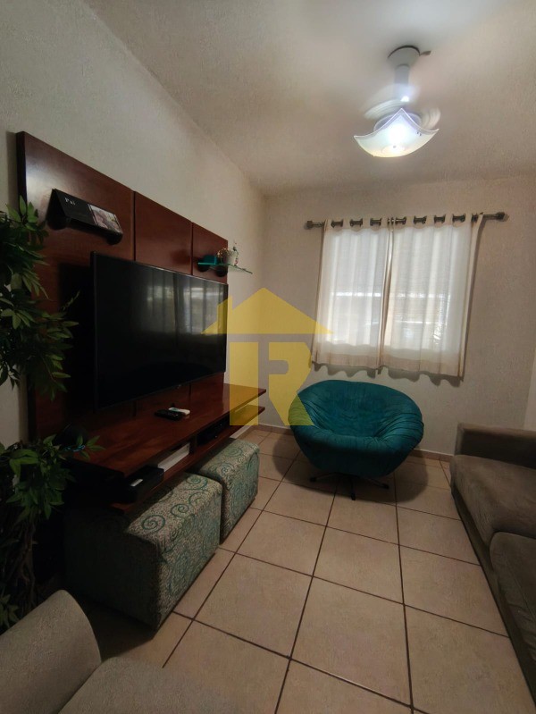Casa de Condomínio com 3 quartos à venda, 140m² — foto 2 de 28