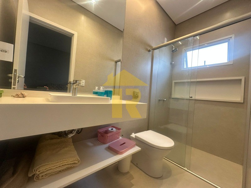 Casa de Condomínio com 3 quartos à venda, 240m² — foto 37 de 39