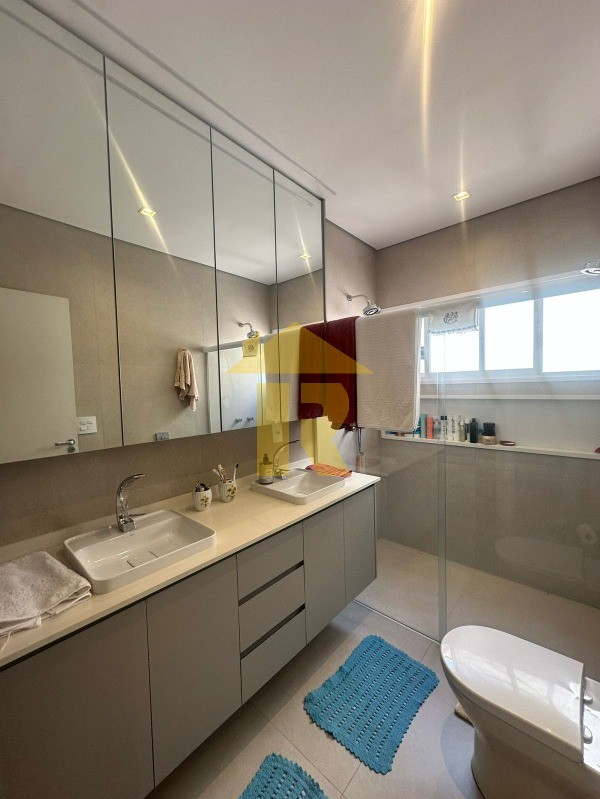 Casa de Condomínio com 3 quartos à venda, 240m² — foto 30 de 39