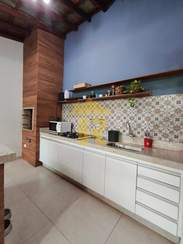 Casa de Condomínio com 3 quartos à venda, 140m² — foto 13 de 28