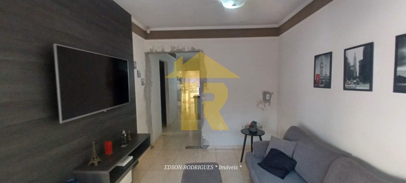 Casa com 3 quartos à venda, 80m² — foto 9 de 34