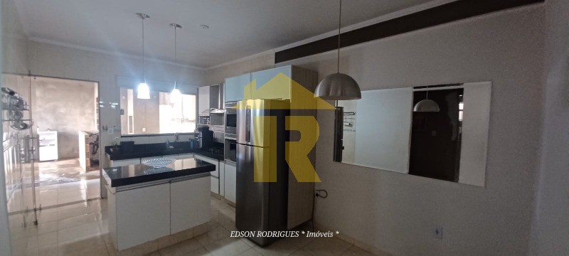 Casa com 3 quartos à venda, 80m² — foto 14 de 34