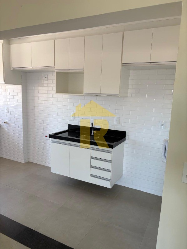 Apartamento com 3 quartos à venda, 80m² — foto 2 de 20