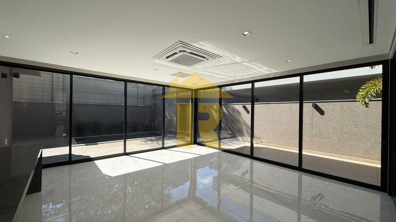 Casa de Condomínio com 4 quartos à venda, 310m² — foto 18 de 44