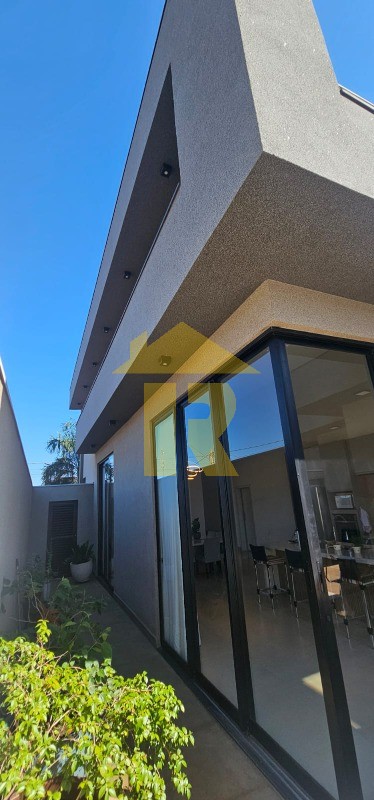 Casa de Condomínio com 3 quartos à venda, 215m² — foto 26 de 32