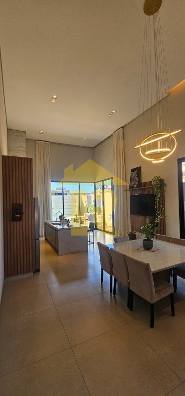 Casa de Condomínio com 3 quartos à venda, 215m² — foto 15 de 32
