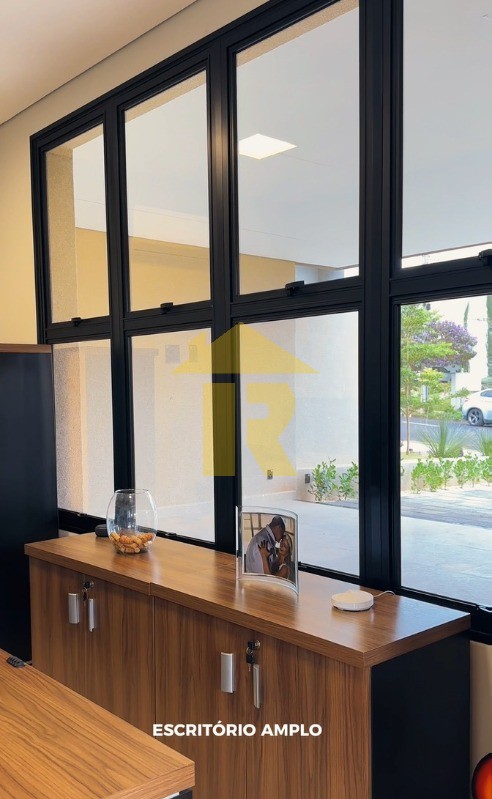 Casa de Condomínio com 3 quartos à venda, 240m² — foto 11 de 32