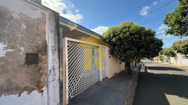 Casa com 3 quartos à venda, 140m² — foto 3 de 20