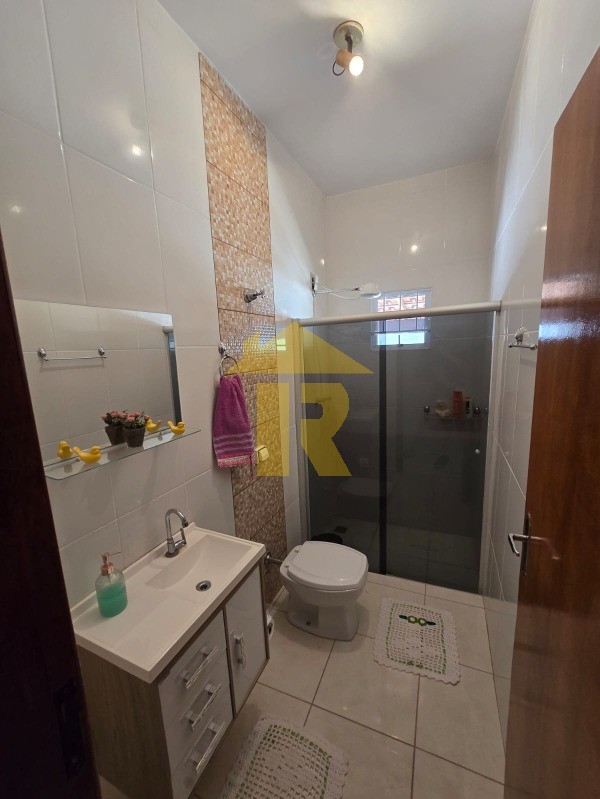 Casa com 3 quartos à venda, 240m² — foto 35 de 35
