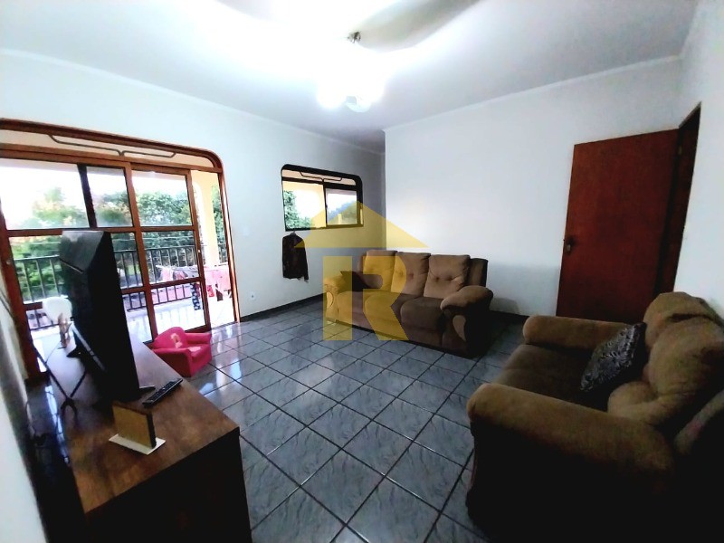 Casa com 2 quartos à venda, 494m² — foto 2 de 20