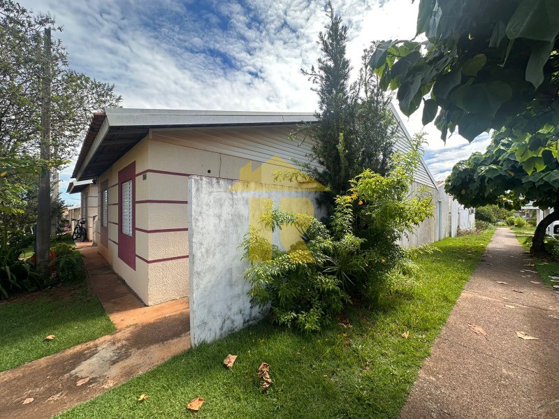 Casa de Condomínio com 3 quartos à venda, 100m² — foto 3 de 32