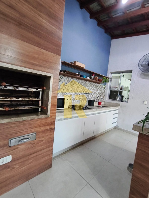 Casa de Condomínio com 3 quartos à venda, 140m² — foto 14 de 28