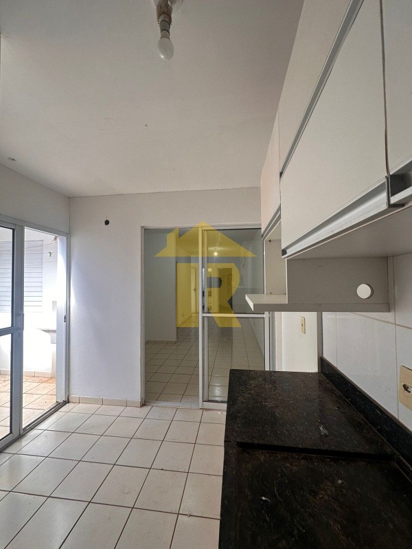 Casa de Condomínio com 3 quartos à venda, 100m² — foto 18 de 32