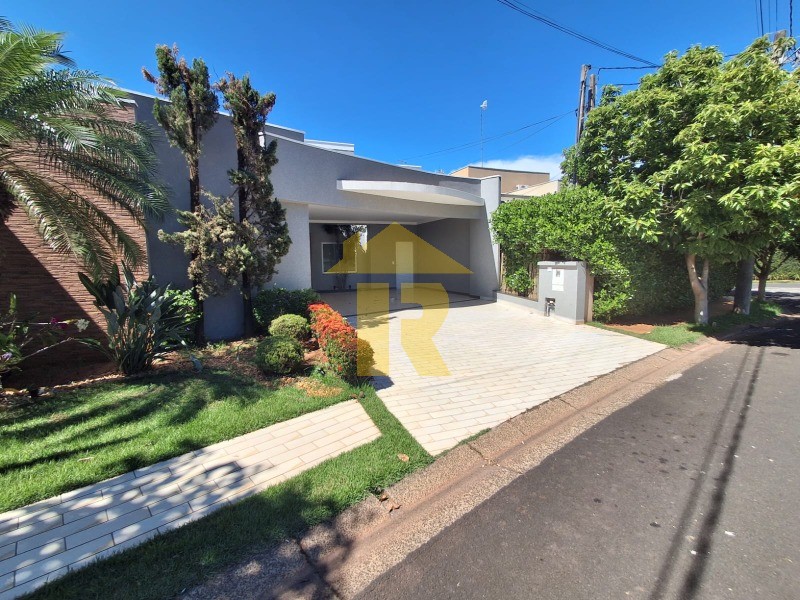 Casa de Condomínio com 3 quartos à venda e aluguel, 235m² — foto 2 de 48