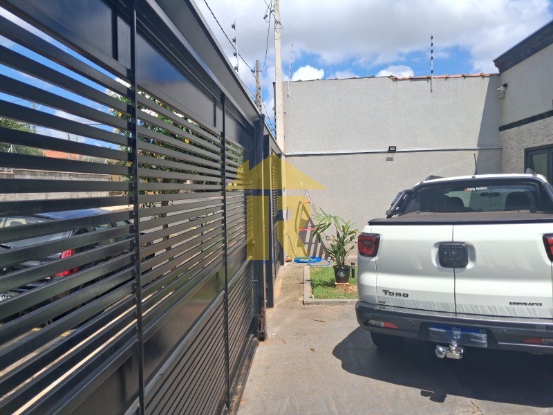 Casa com 3 quartos à venda, 195m² — foto 4 de 40