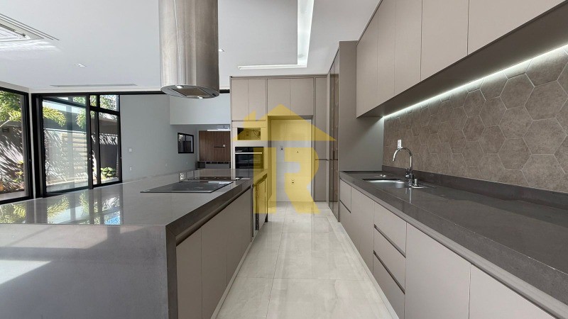 Casa de Condomínio com 4 quartos à venda, 310m² — foto 16 de 44