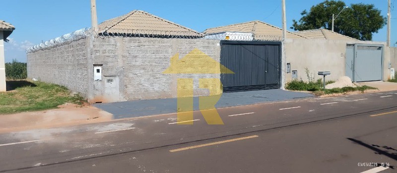 Casa com 2 quartos à venda, 44m² — foto 2 de 19