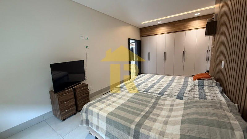 Casa com 3 quartos à venda, 471m² — foto 65 de 68