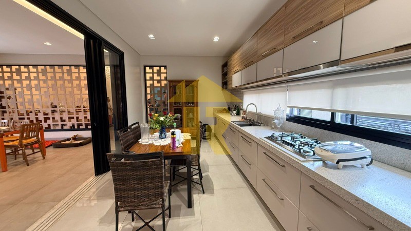 Casa com 3 quartos à venda, 471m² — foto 25 de 68